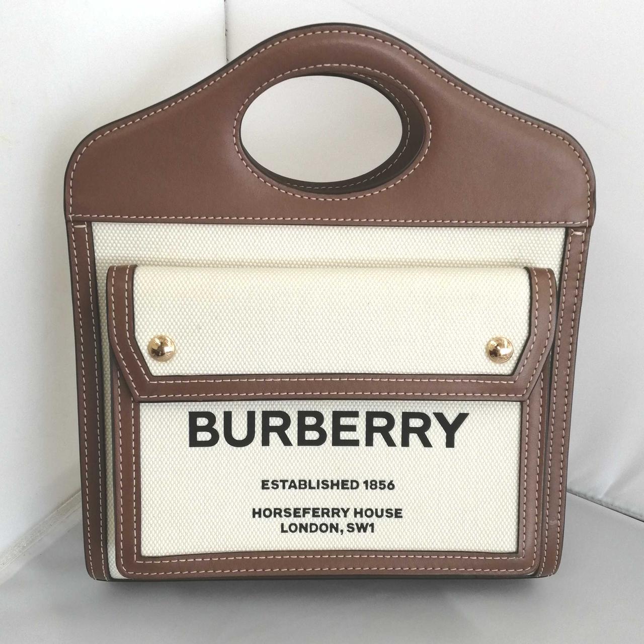 ショルダーストラップ欠品しています。