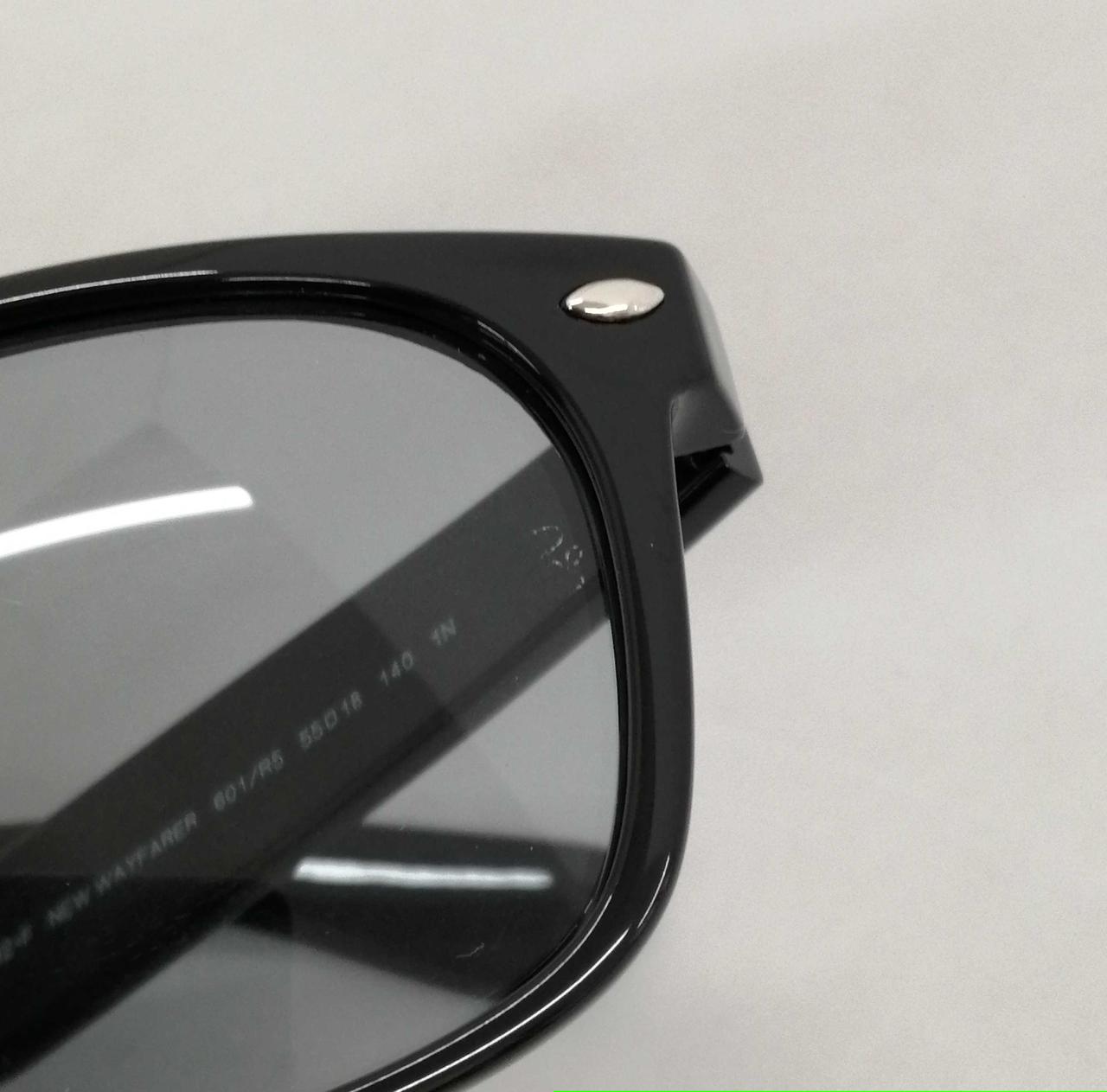 レンズ部分にRB刻印有ります