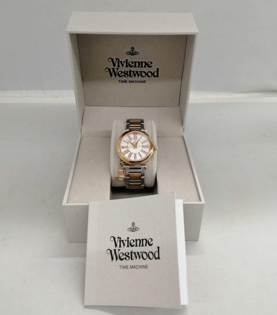 箱付きの商品です。