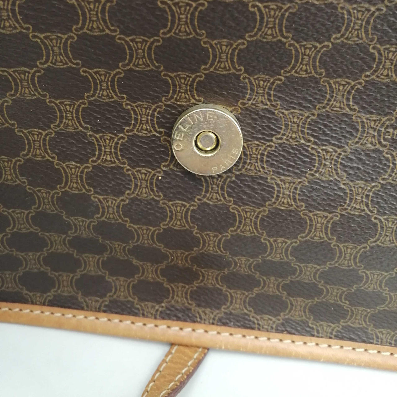 汚れ、傷み有ります