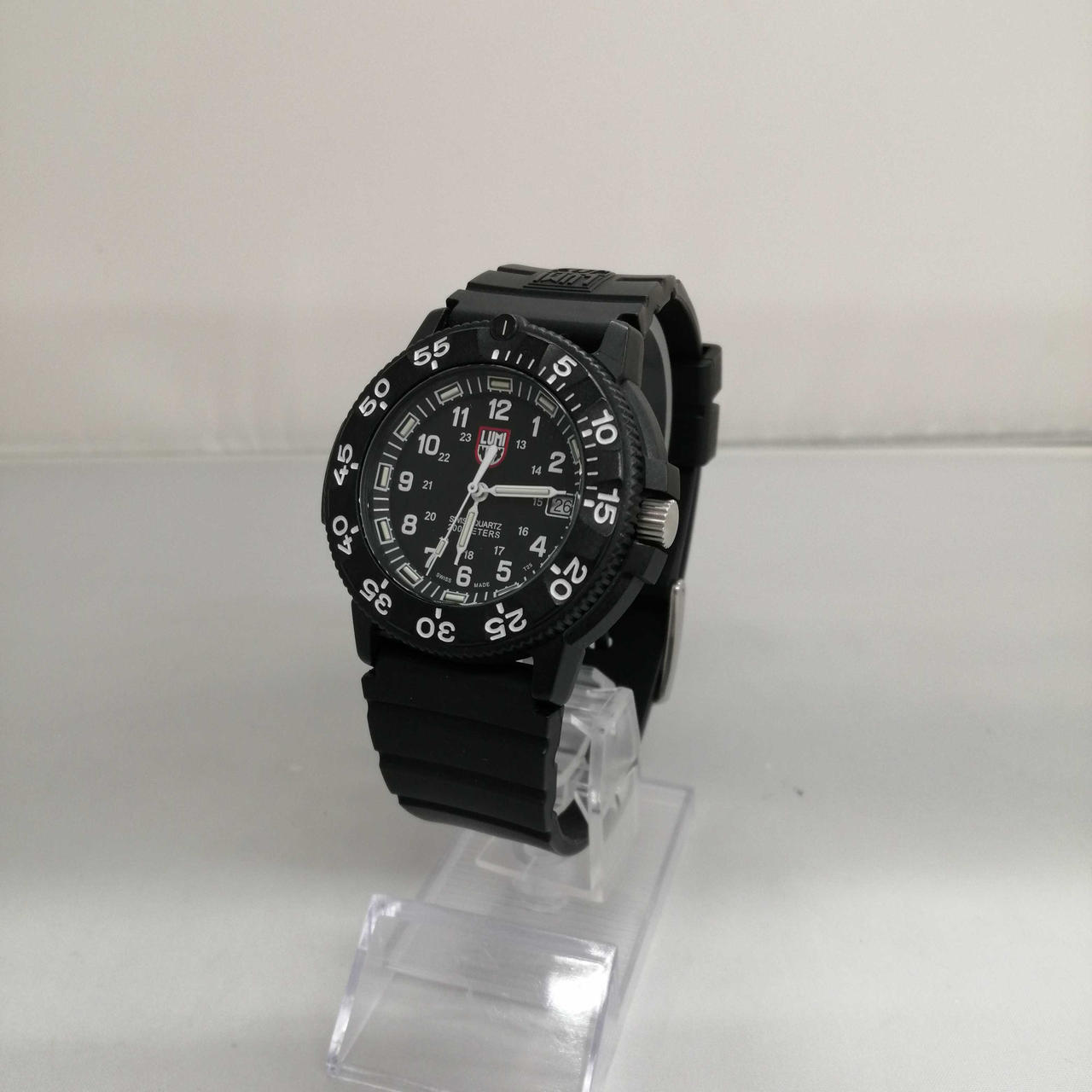 箱なしの商品です。