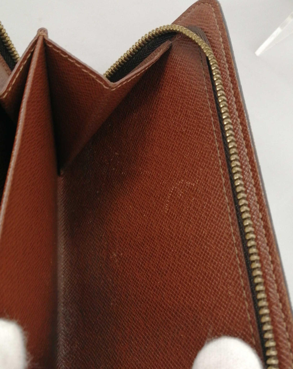 キズあります。