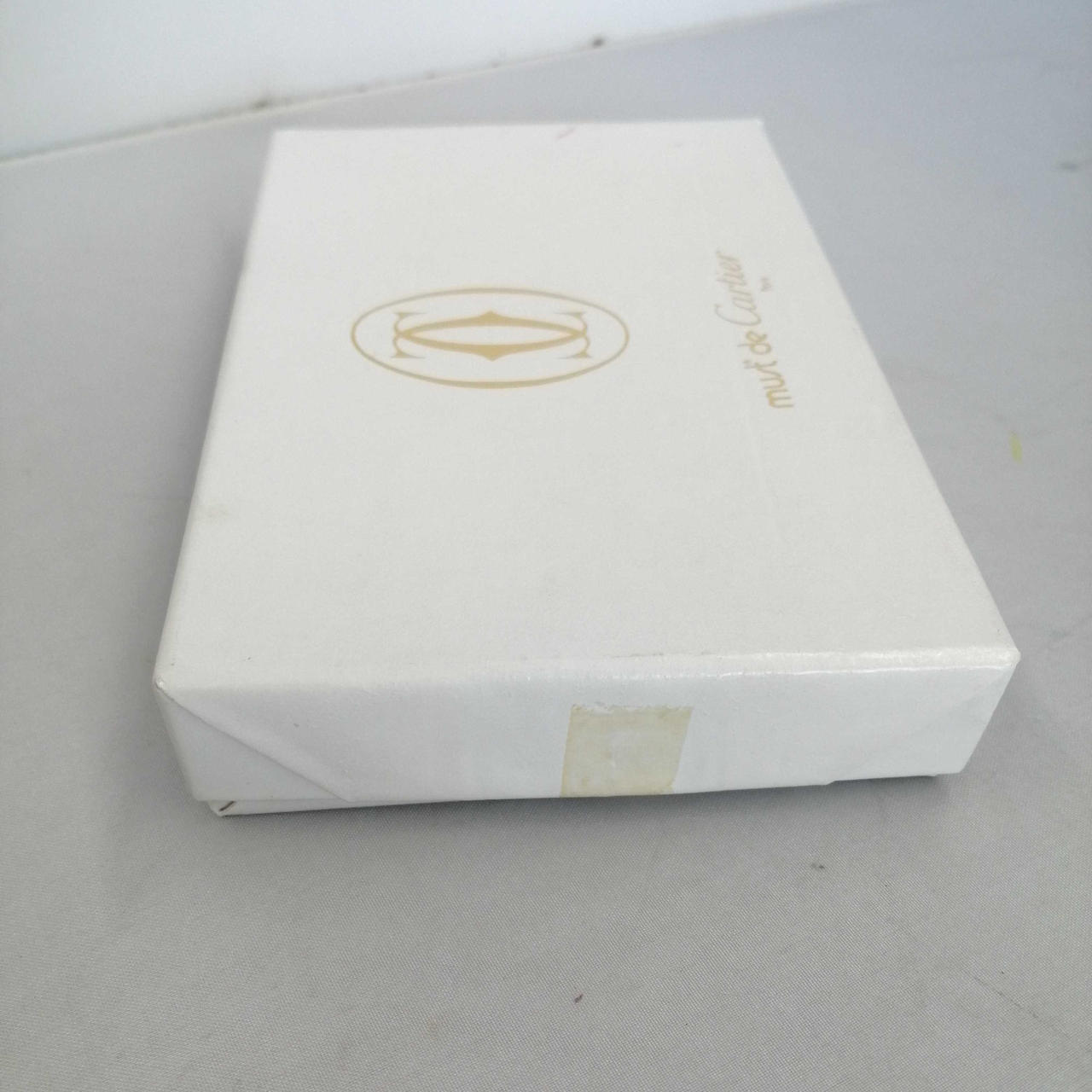 テープ跡、汚れ有ります