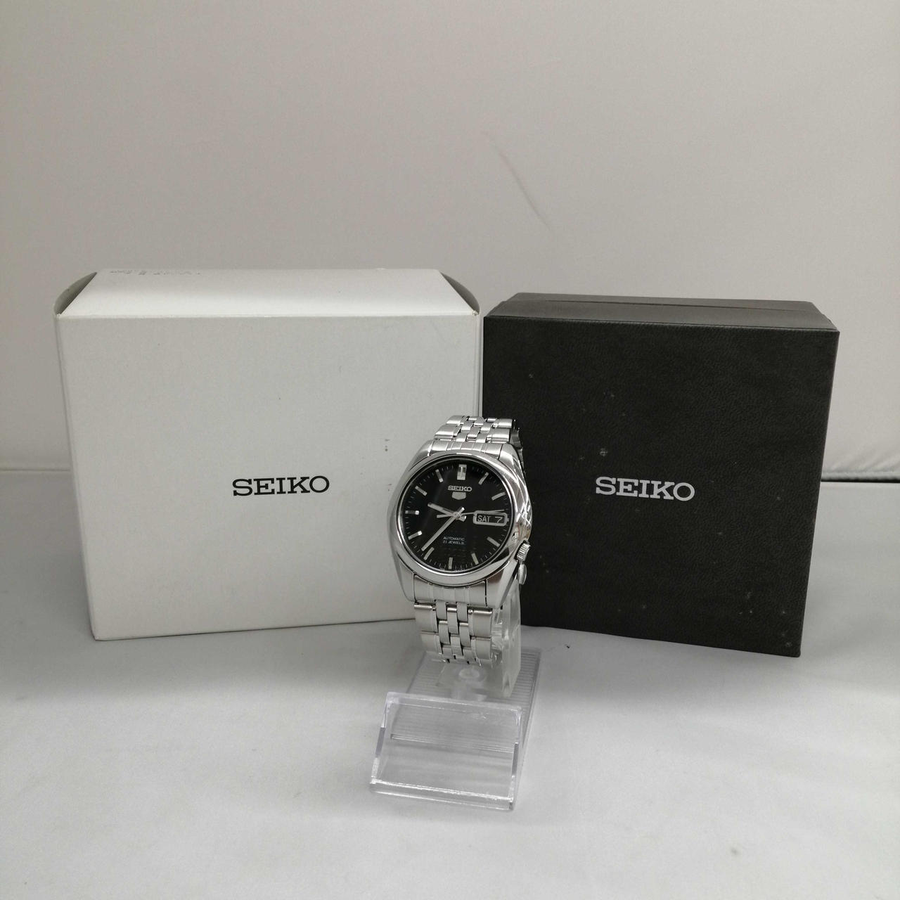 箱付きの商品です。