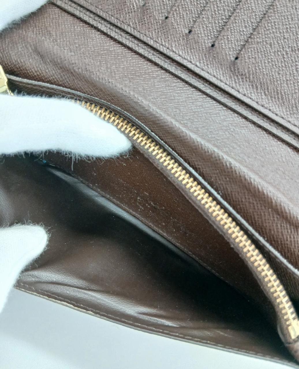 変色があります。