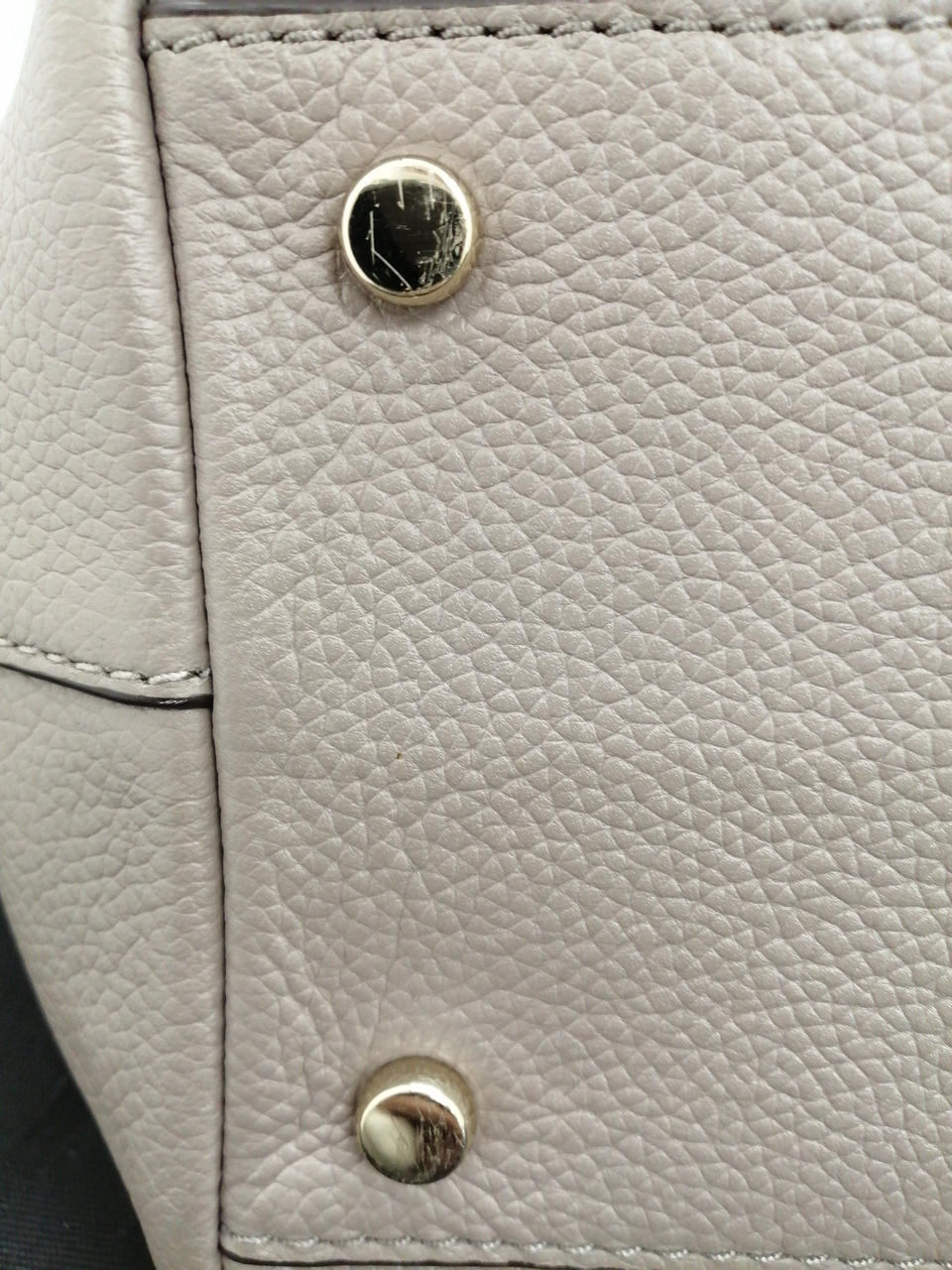 底の金属部分キズあります。