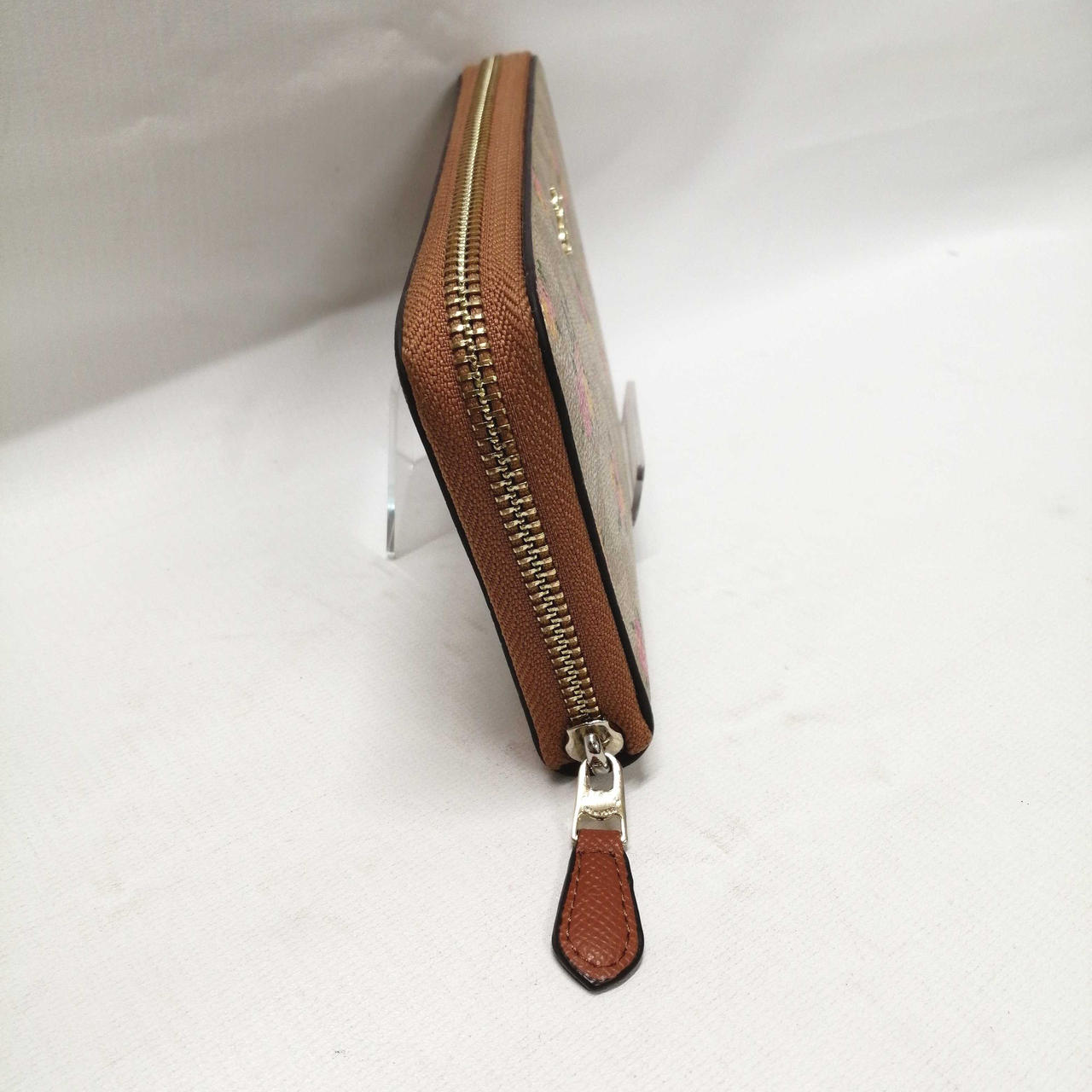【未使用品】 COACH コーチ 長財布 ラウンドファスナー COACH コーチ 長財布 ラウンドファスナー シグネチャー