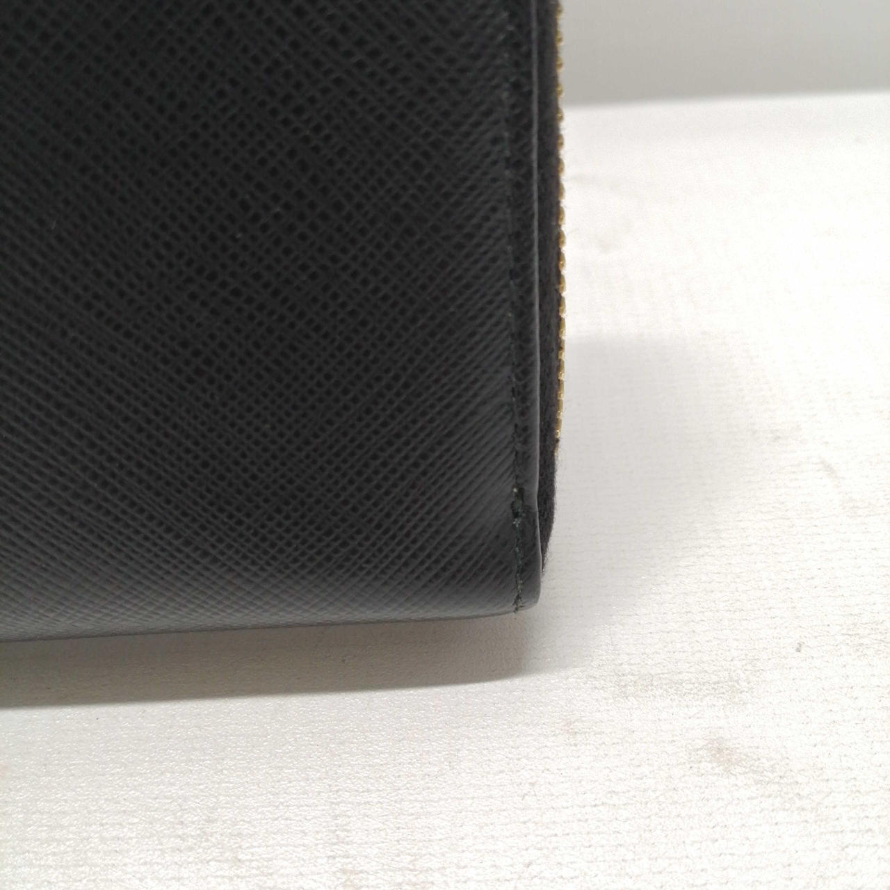 少しへこみあります。