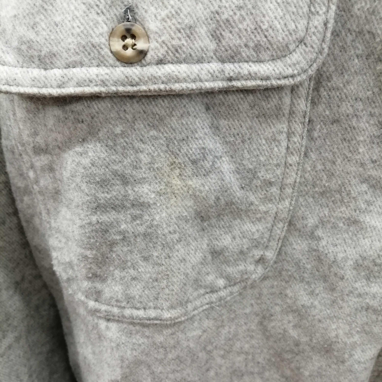 胸ポケット汚れあり