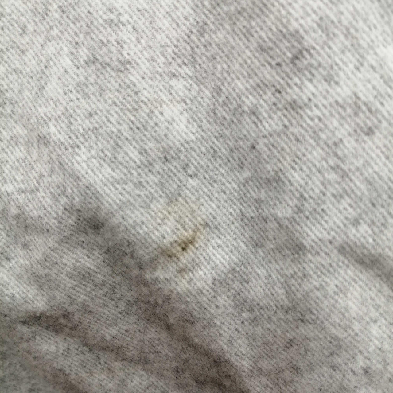 右下部分汚れあり。