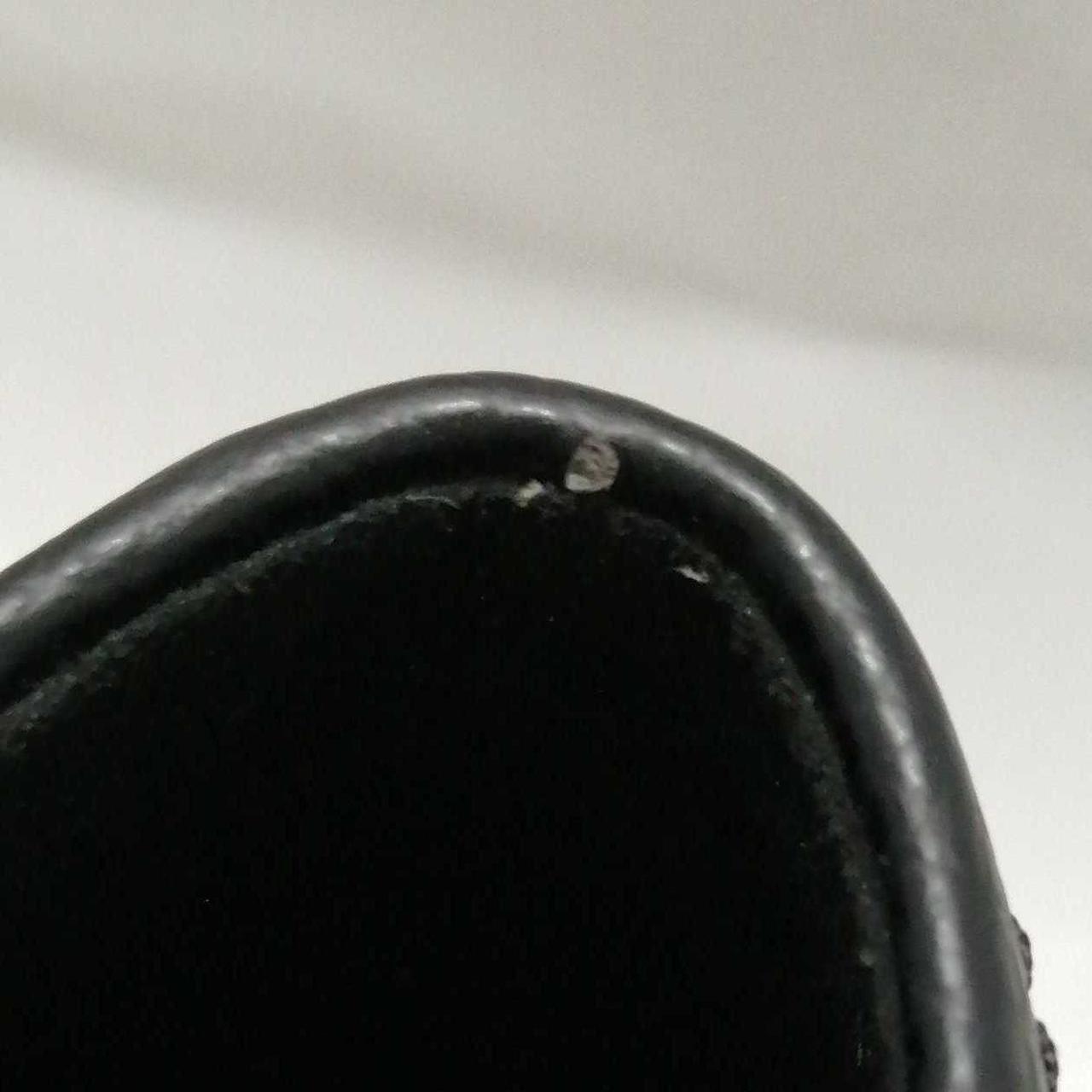 右足かかと剥がれ有