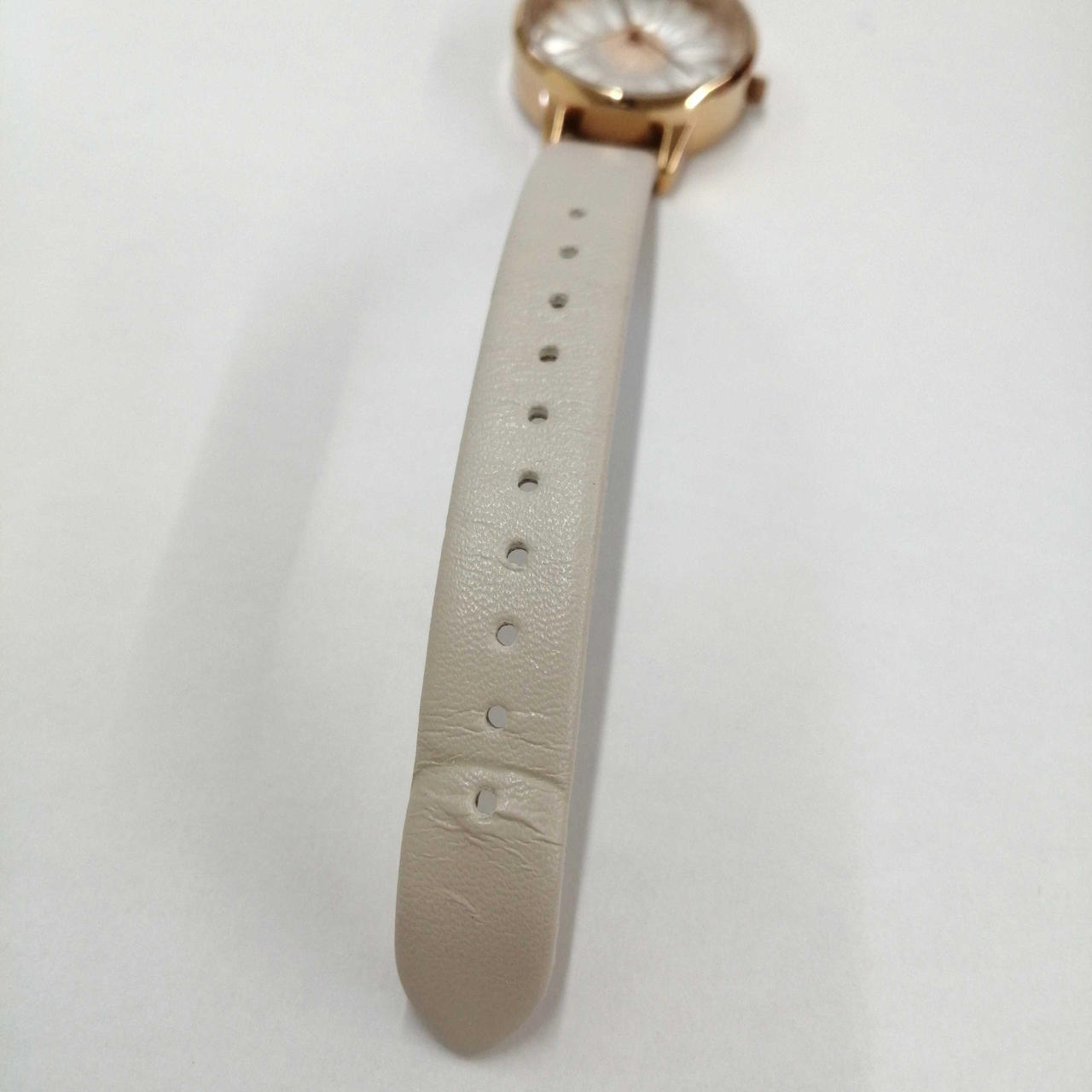 シワ部分、劣化が見受けられます