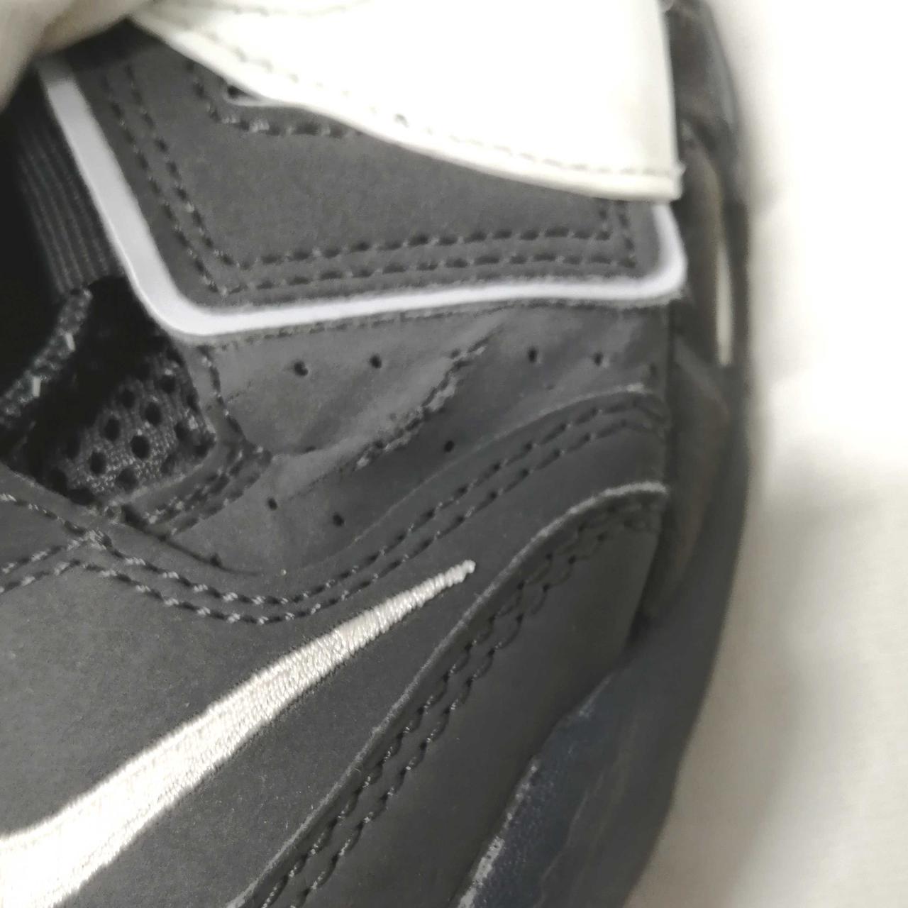 キズ（合皮劣化）あり