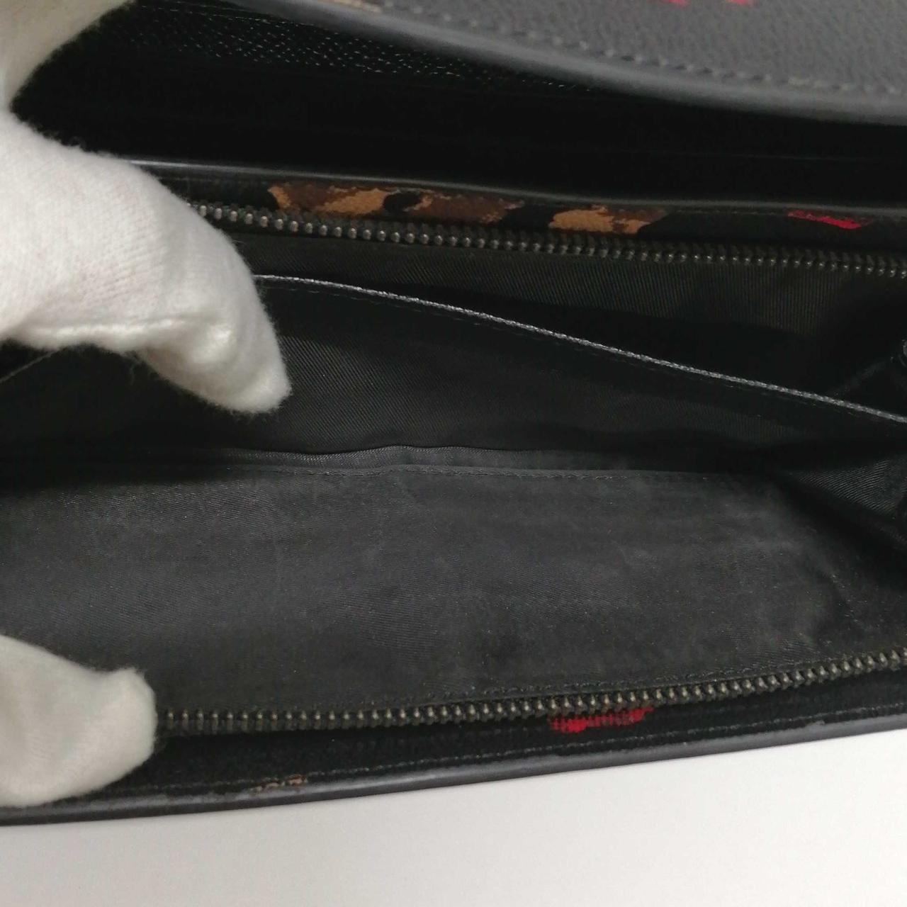 小銭入れ部分汚れ有