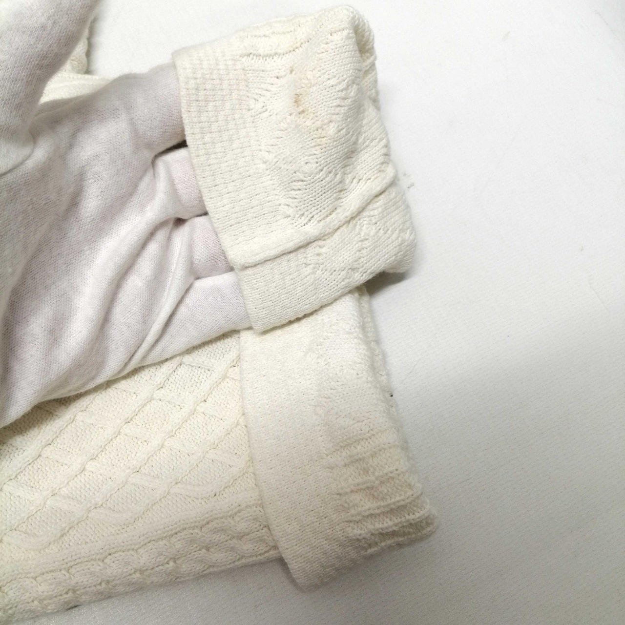 袖口汚れあります