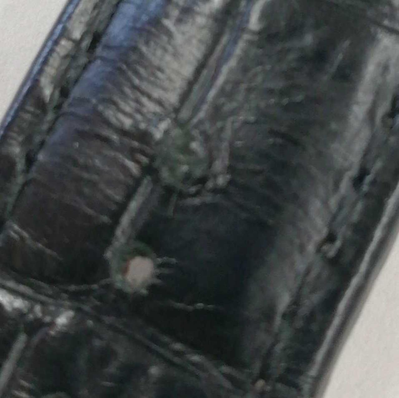 穴1つ空いてます