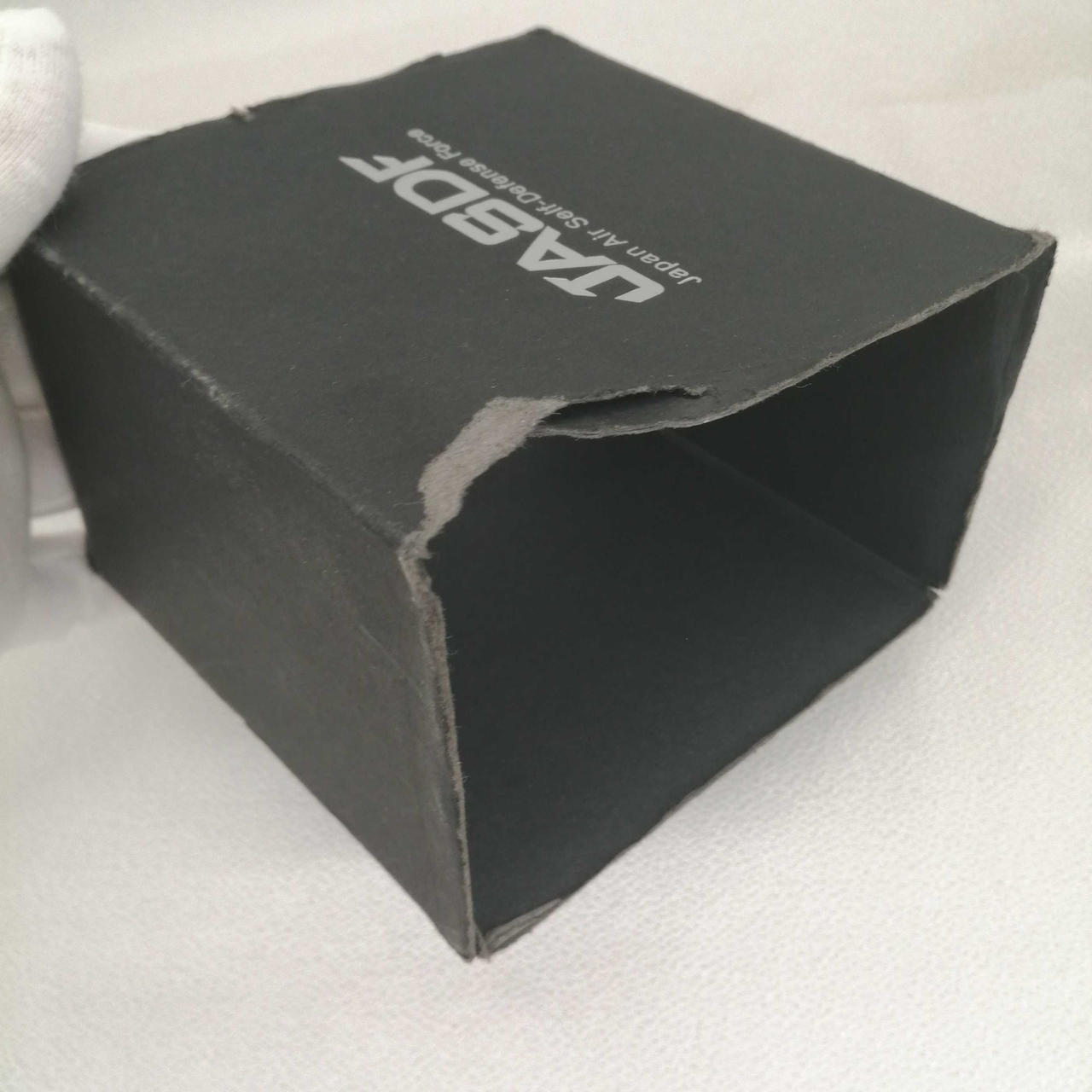 スリーブケースにダメージあり