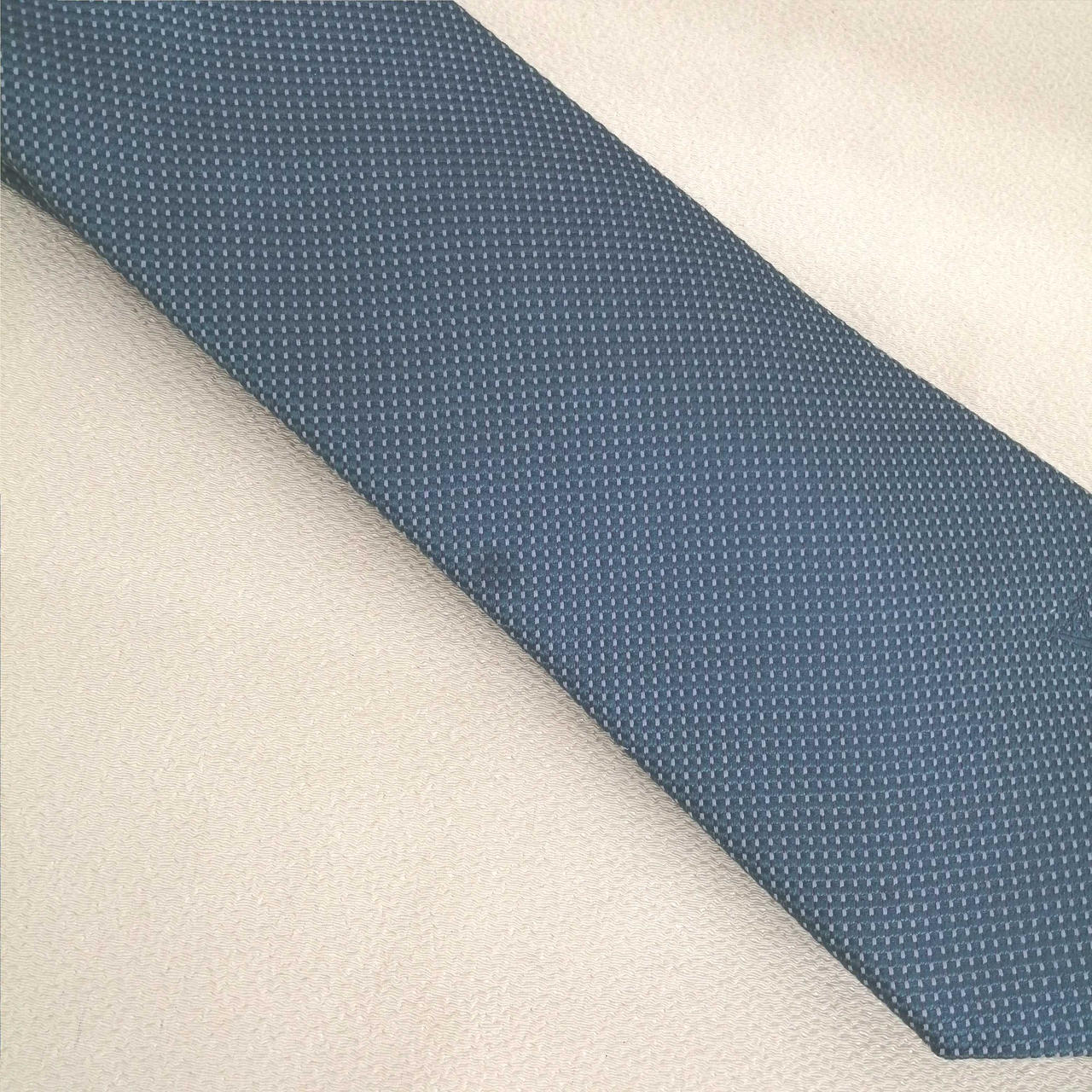 表面にシミあり