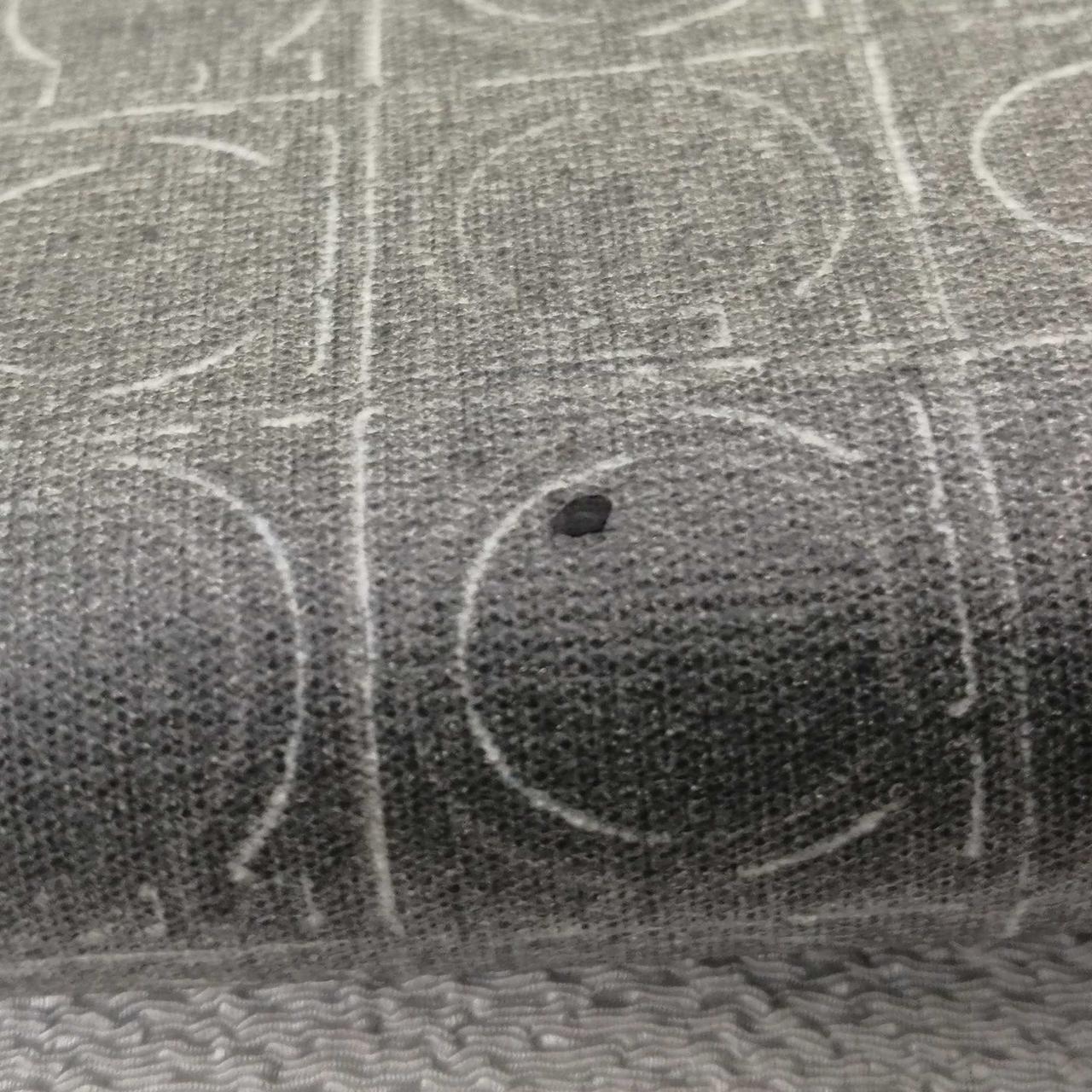 裏面に汚れあり