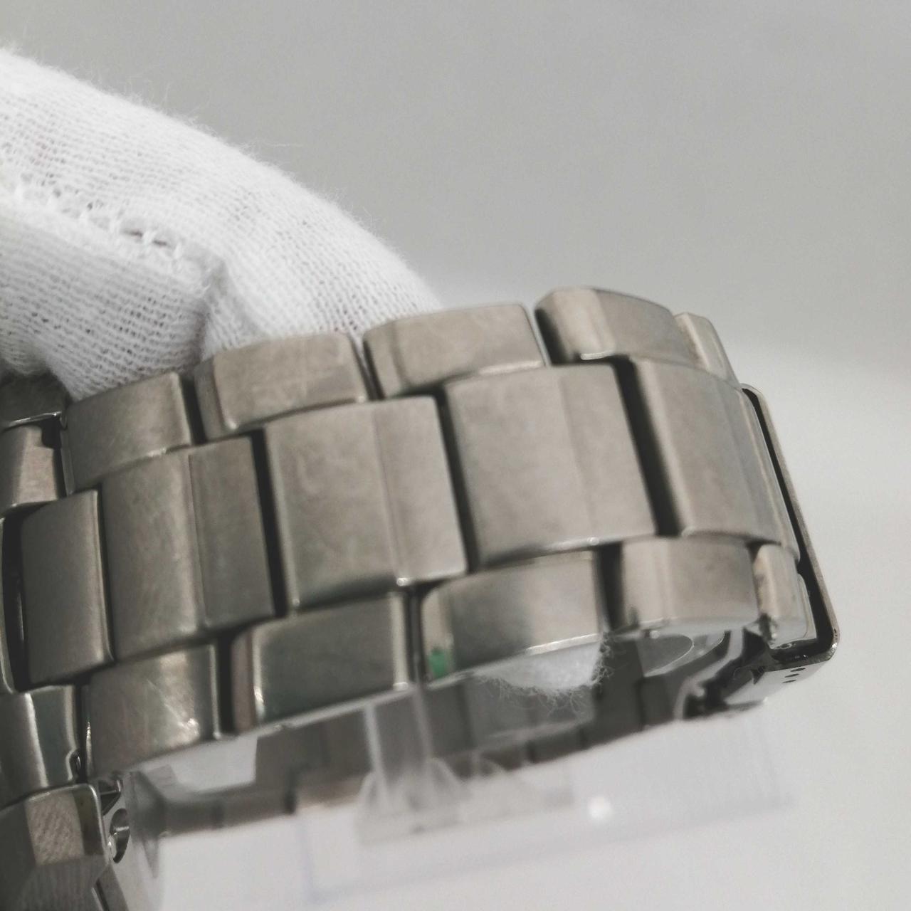 全体にキズ、くすみあり