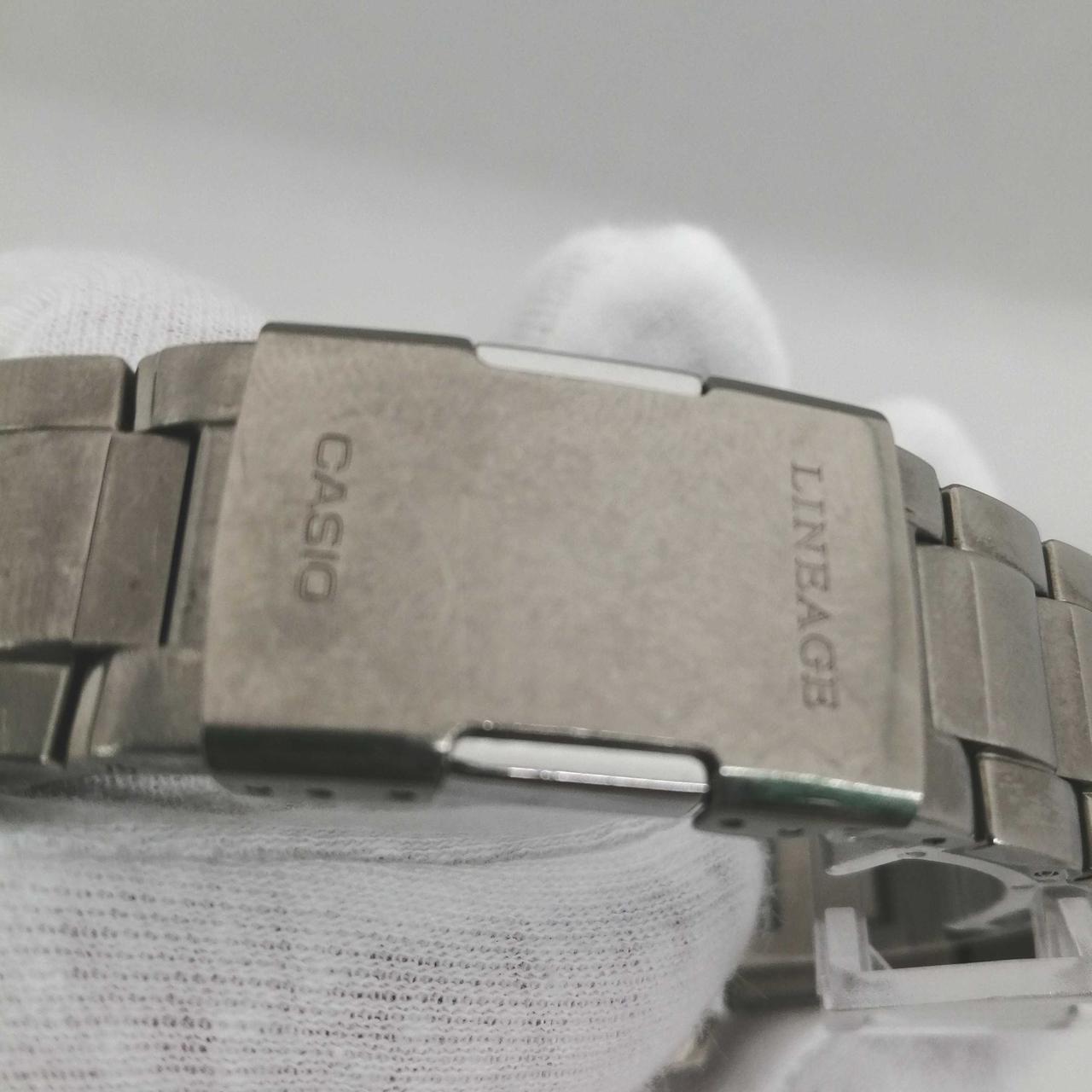 全体にキズ、くすみあり