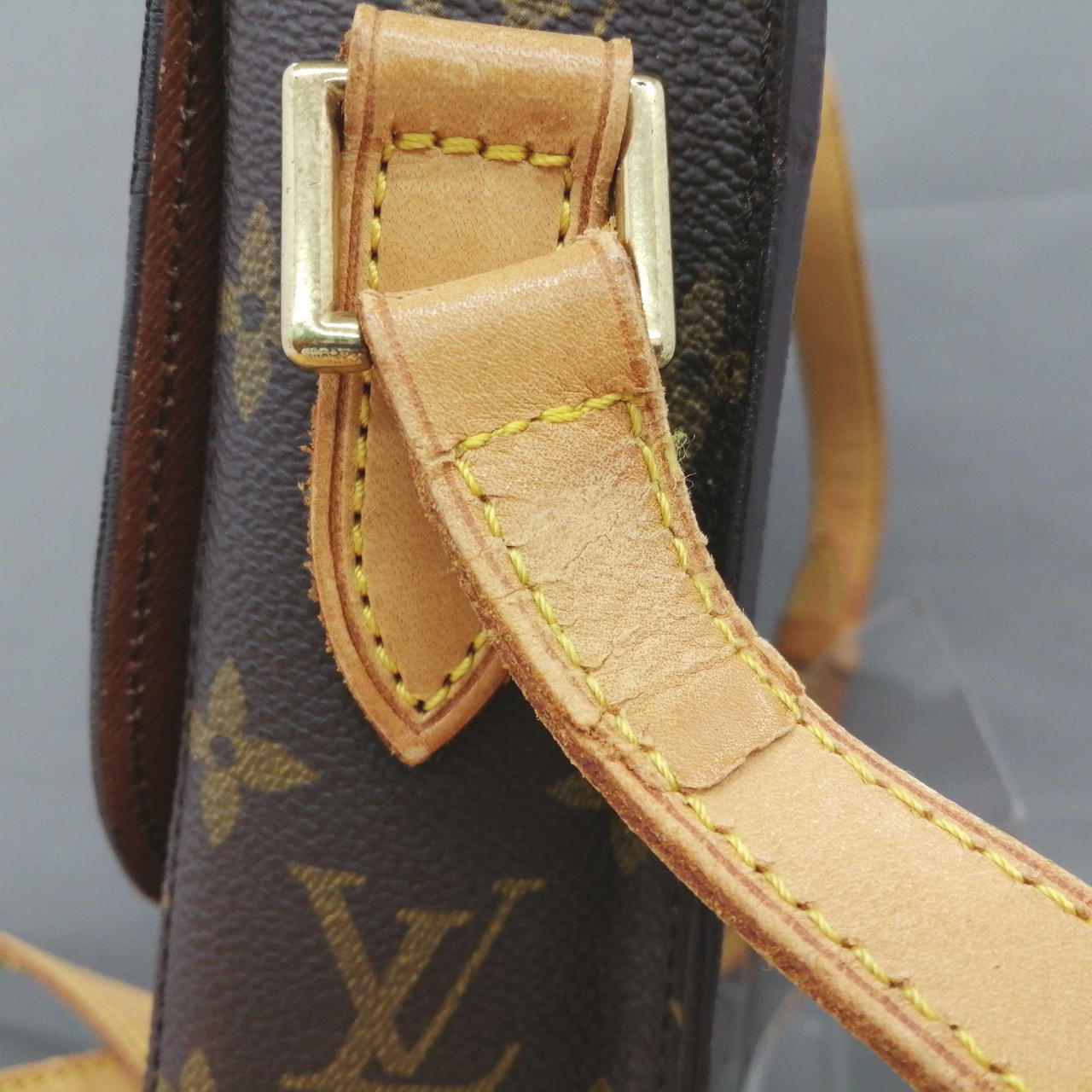 ベルト痛み有り