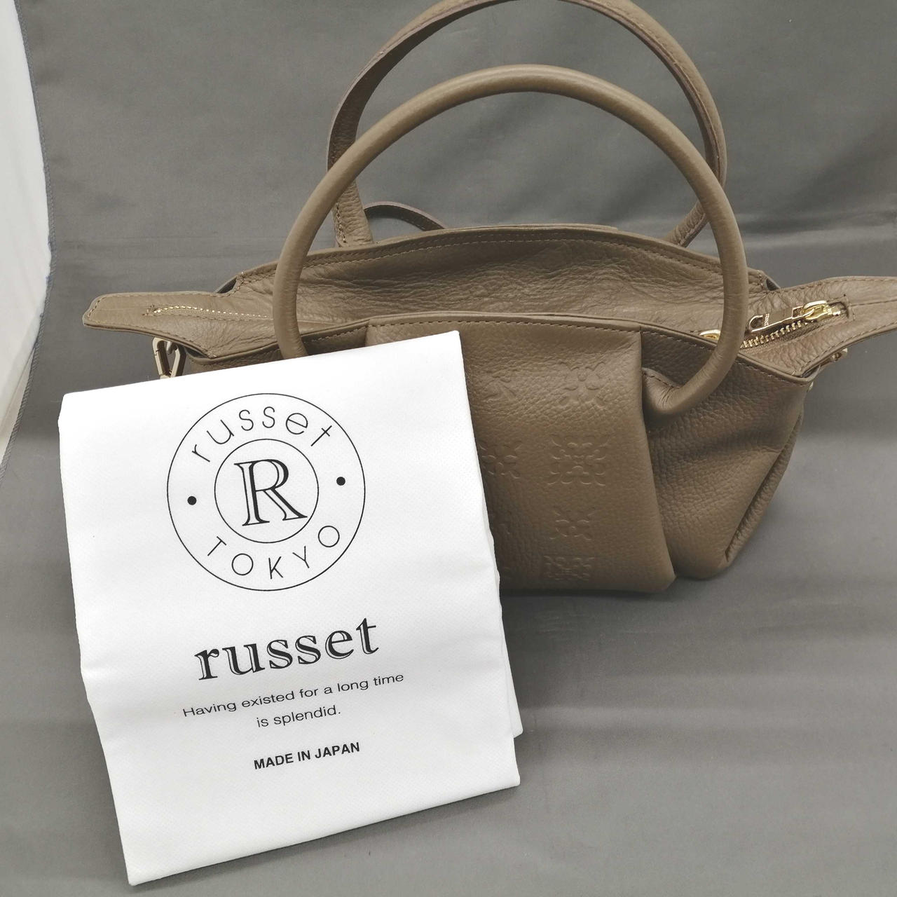 保護袋が付いております