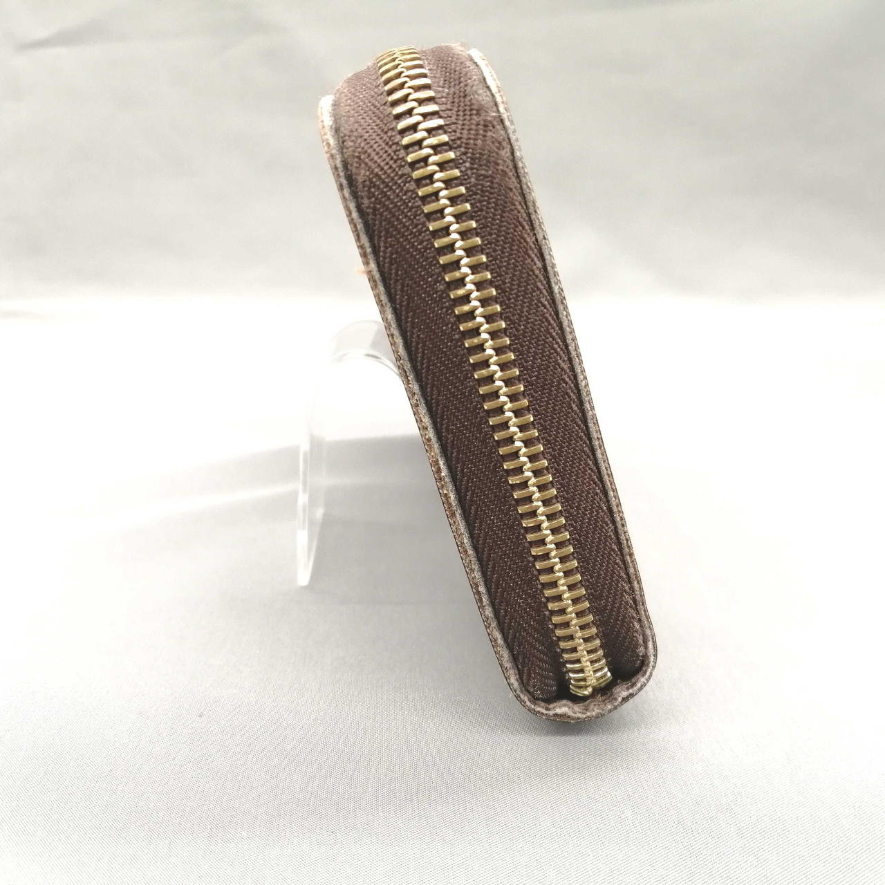 角にスレがございます。