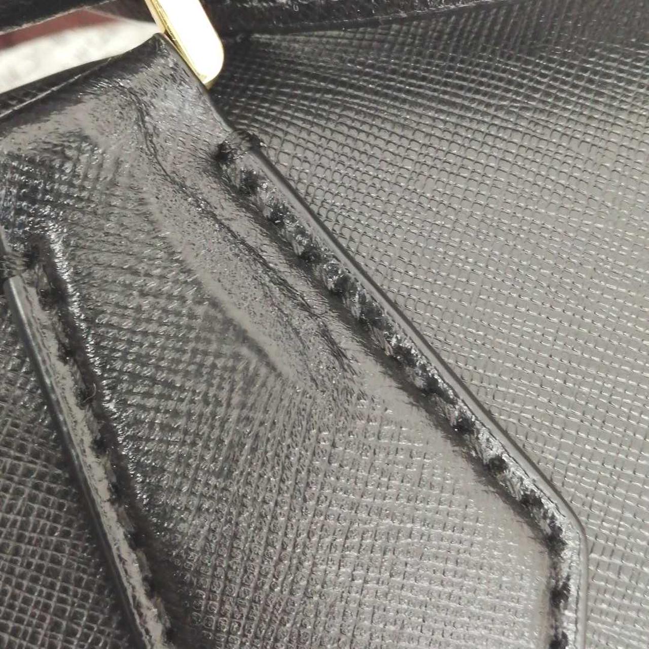 ハンドル付け根に変形あり