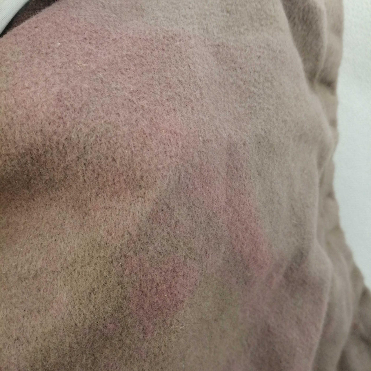 保存袋全体にシミ、汚れあり