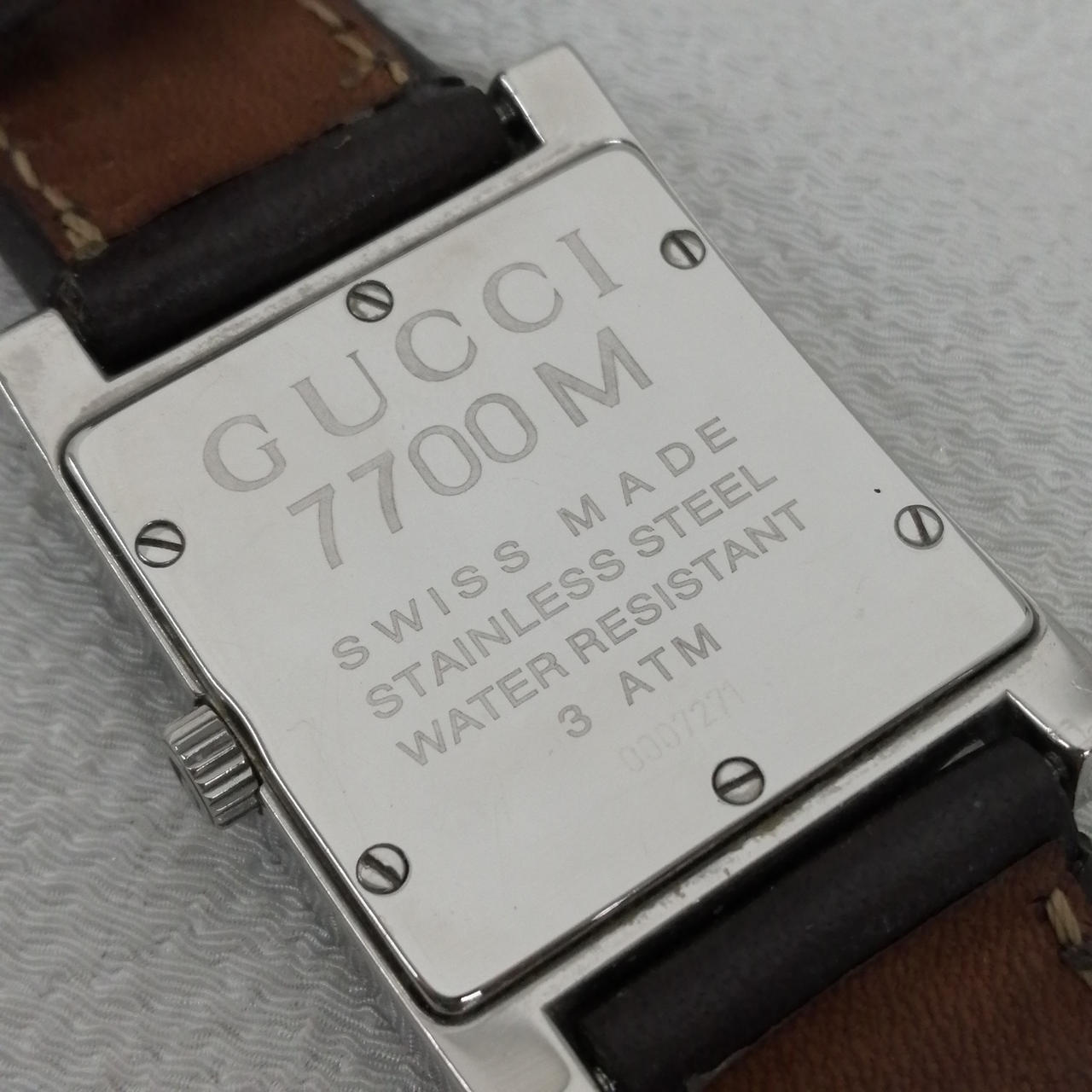 GUCCI スクエアフェイス クォーツ時計 グッチ(GUCCI)|スクエアフェイス クォーツ腕時計|HARDOFFオフ