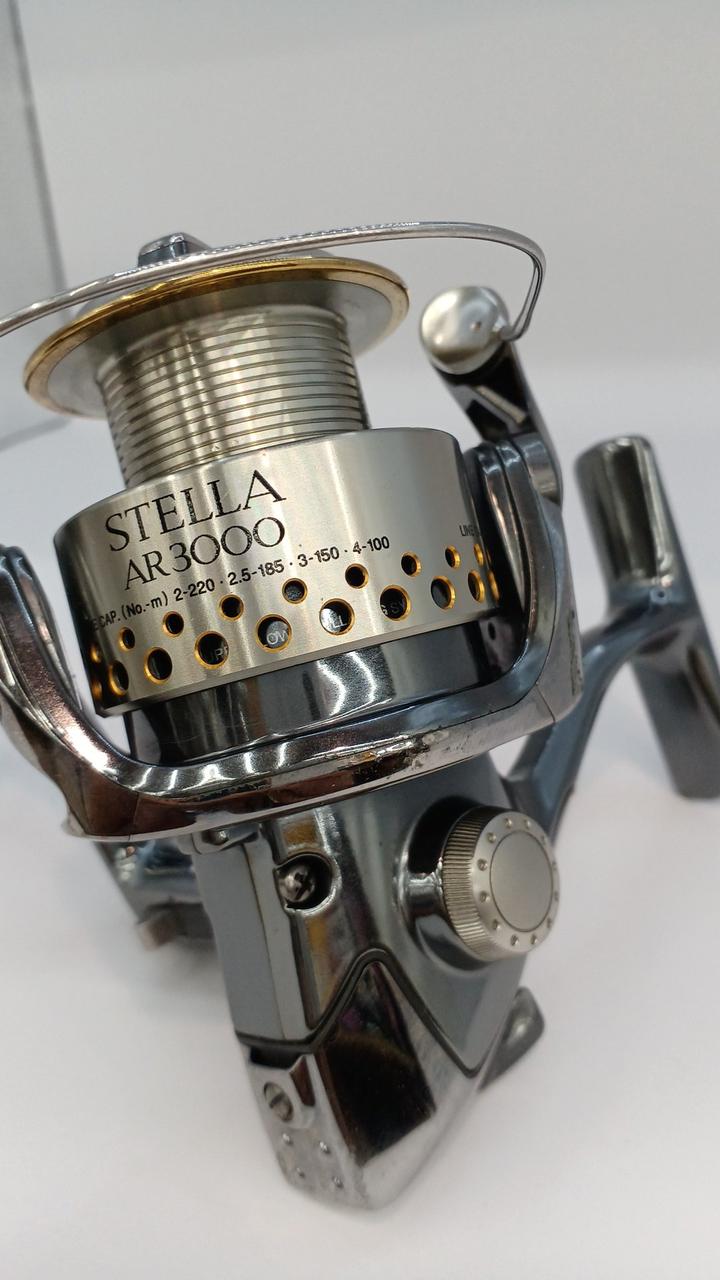 SHIMANO STELLA AR3000 スピニングリール SHIMANO 型番：01 STELLA AR3000 スピニングリール