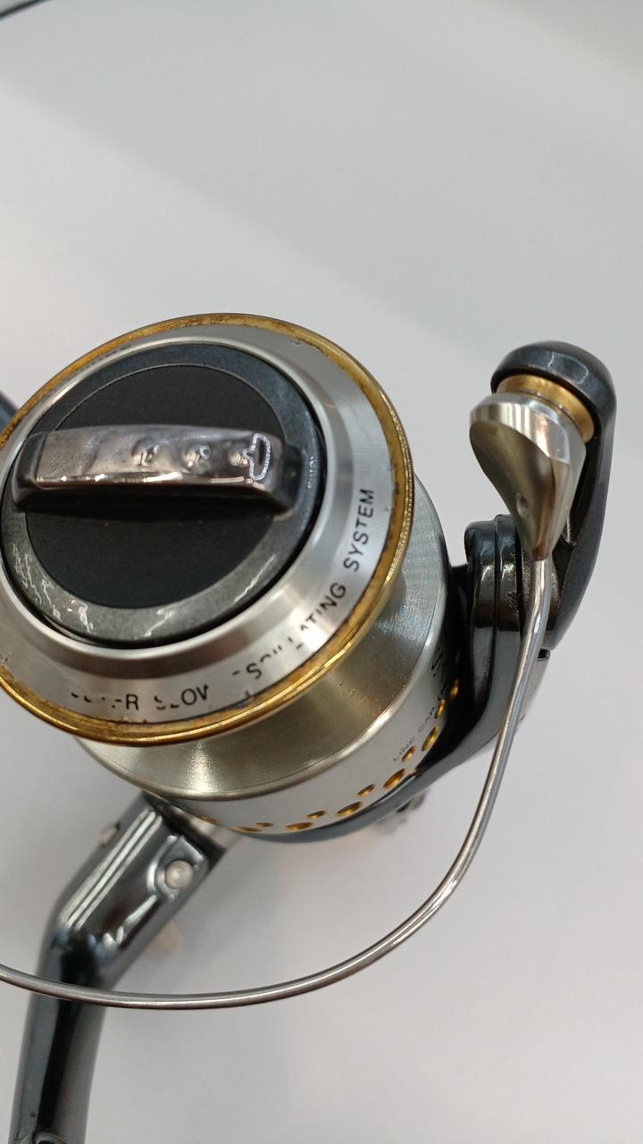 SHIMANO 型番：01 STELLA AR3000 スピニングリール