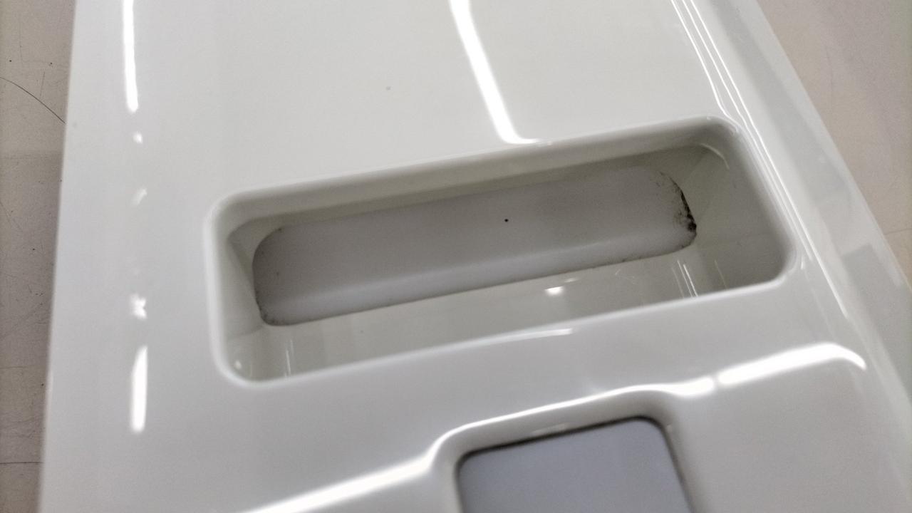 タンク持ち手汚れあり