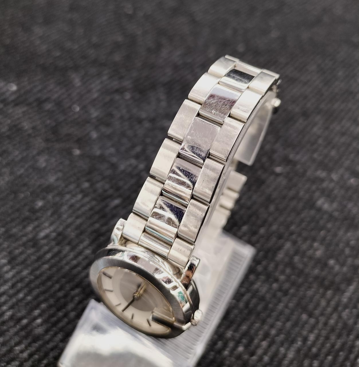 全体的にキズあり