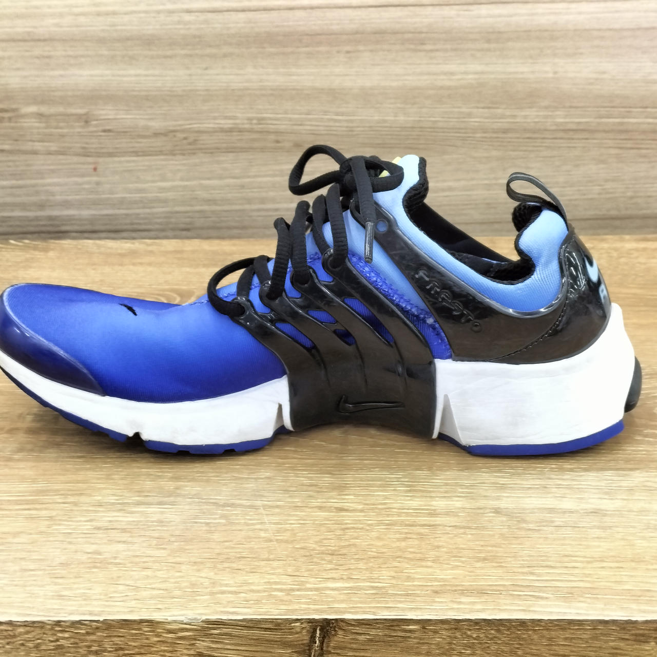 白地部分汚れ有