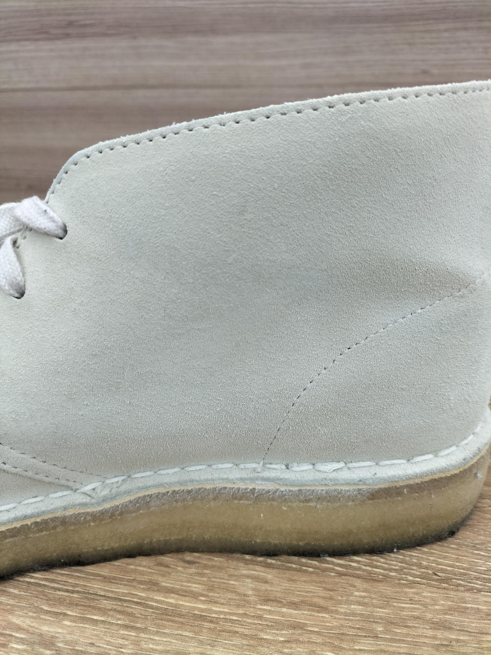 右足内側ヨゴレあります。