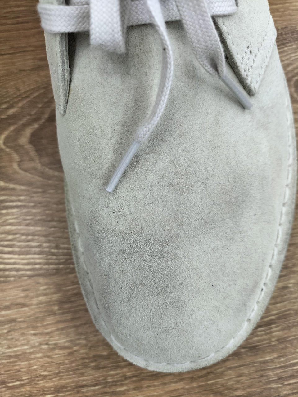 つま先ヨゴレあります。