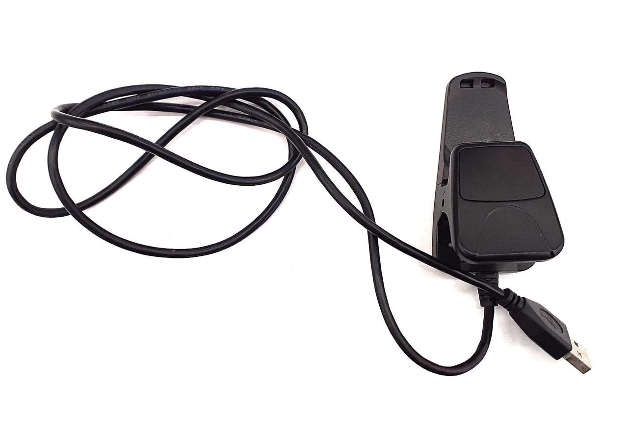 充電ケーブル付属。