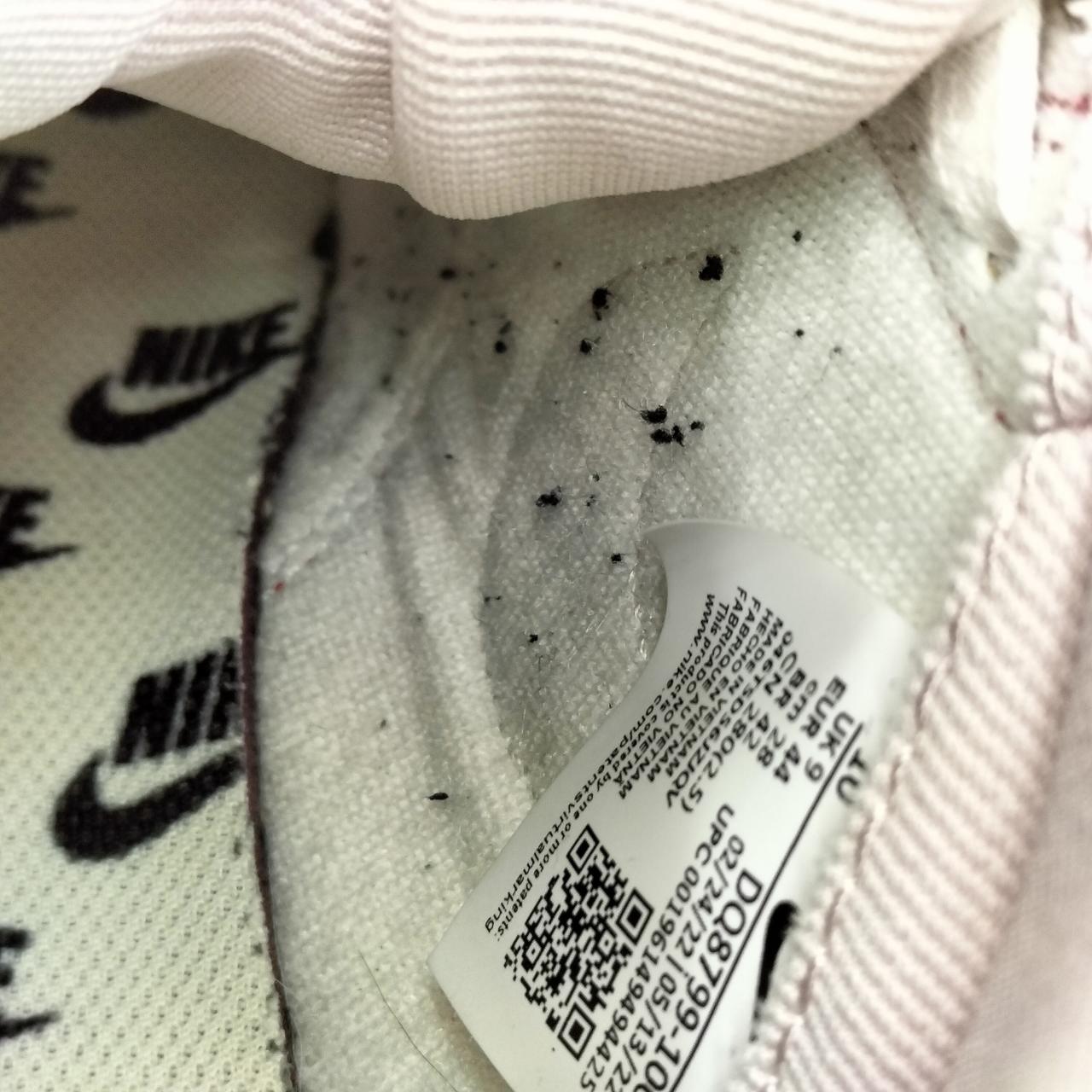 内側、毛玉あり