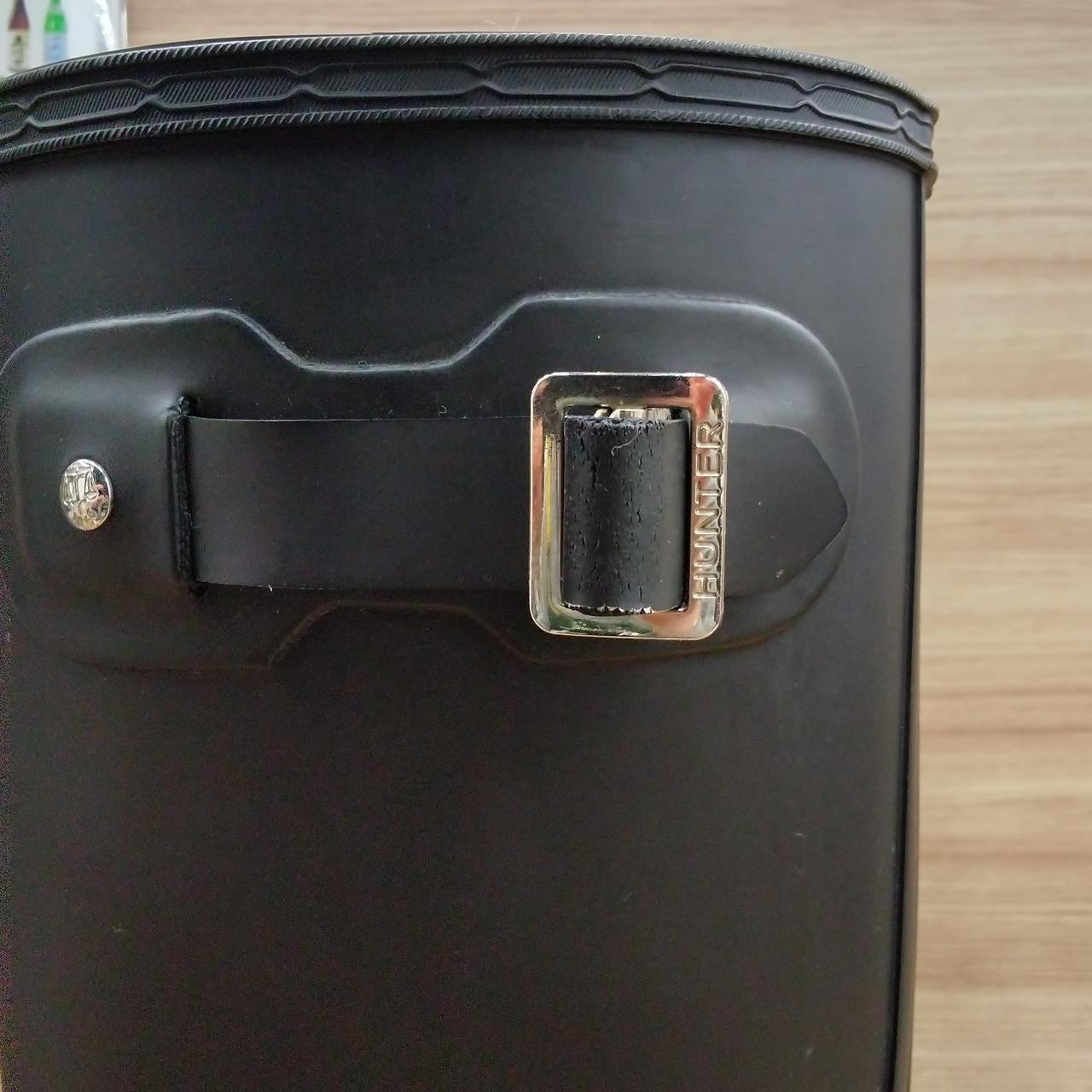 左足側　ベルト部分のゴム割れあり