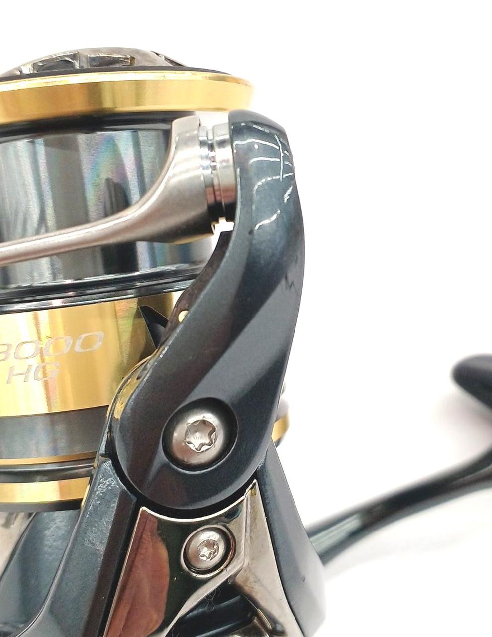 ローターに多少の擦り傷あり。