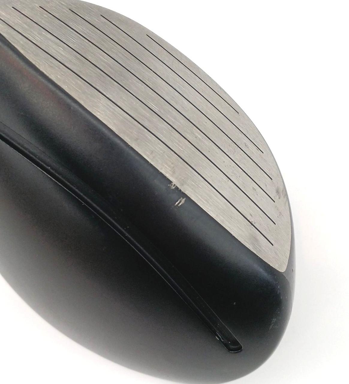 打面付近にスレキズがございます。