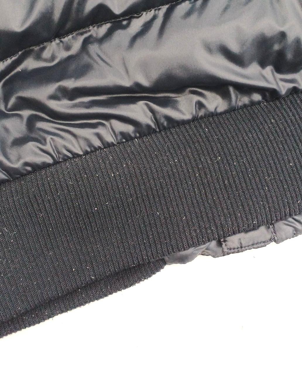 裾リブに毛羽立ちあり。