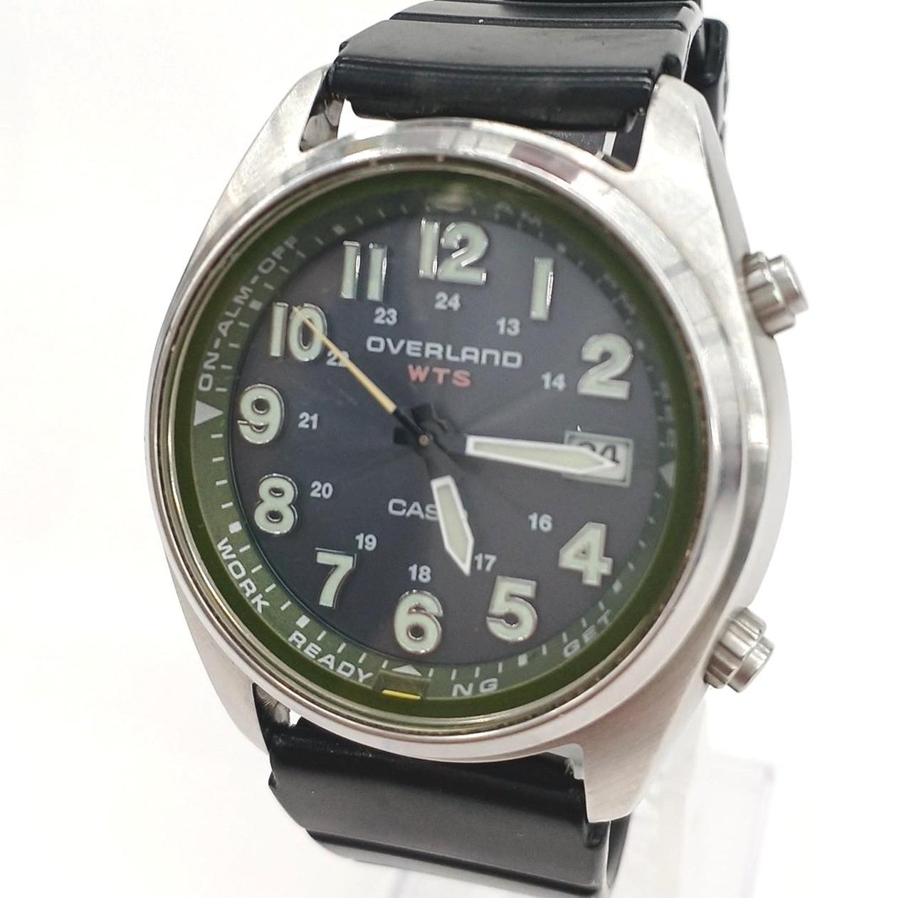 風防に多少のスレキズがございます。