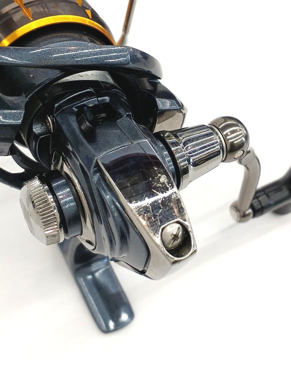 ボディに小キズ、スレあり。