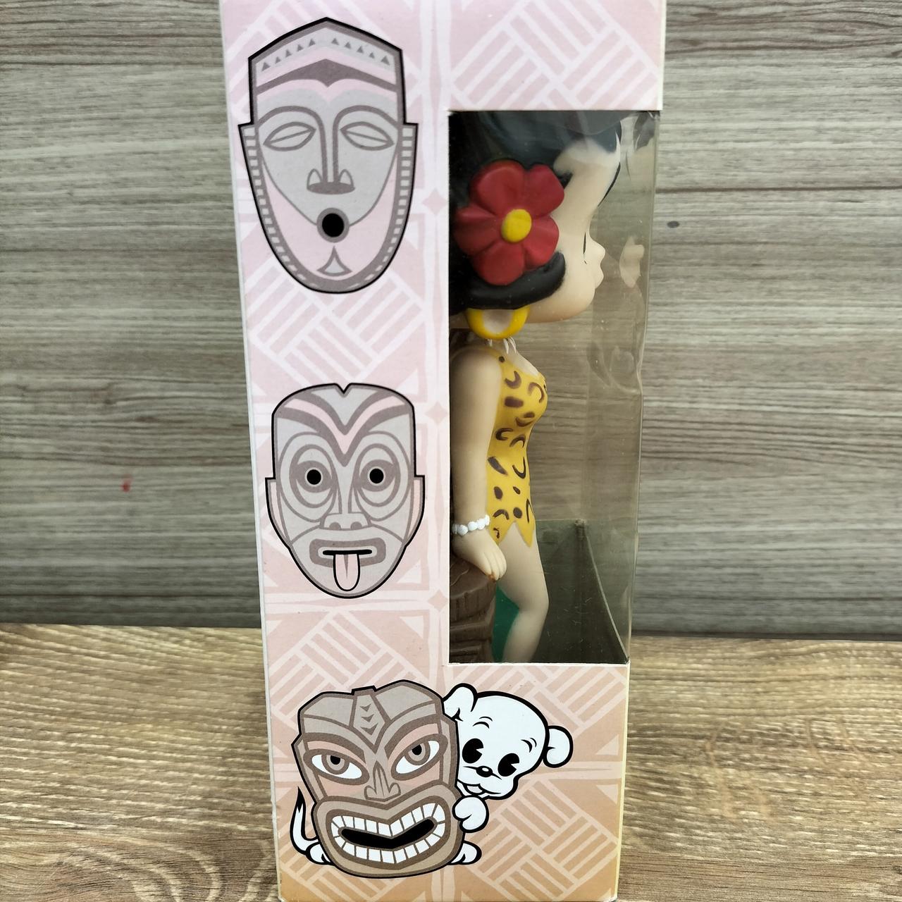 箱のプラスチック部分歪みあり