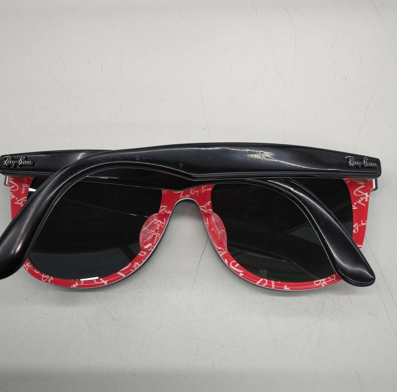 テンプル、キズあり