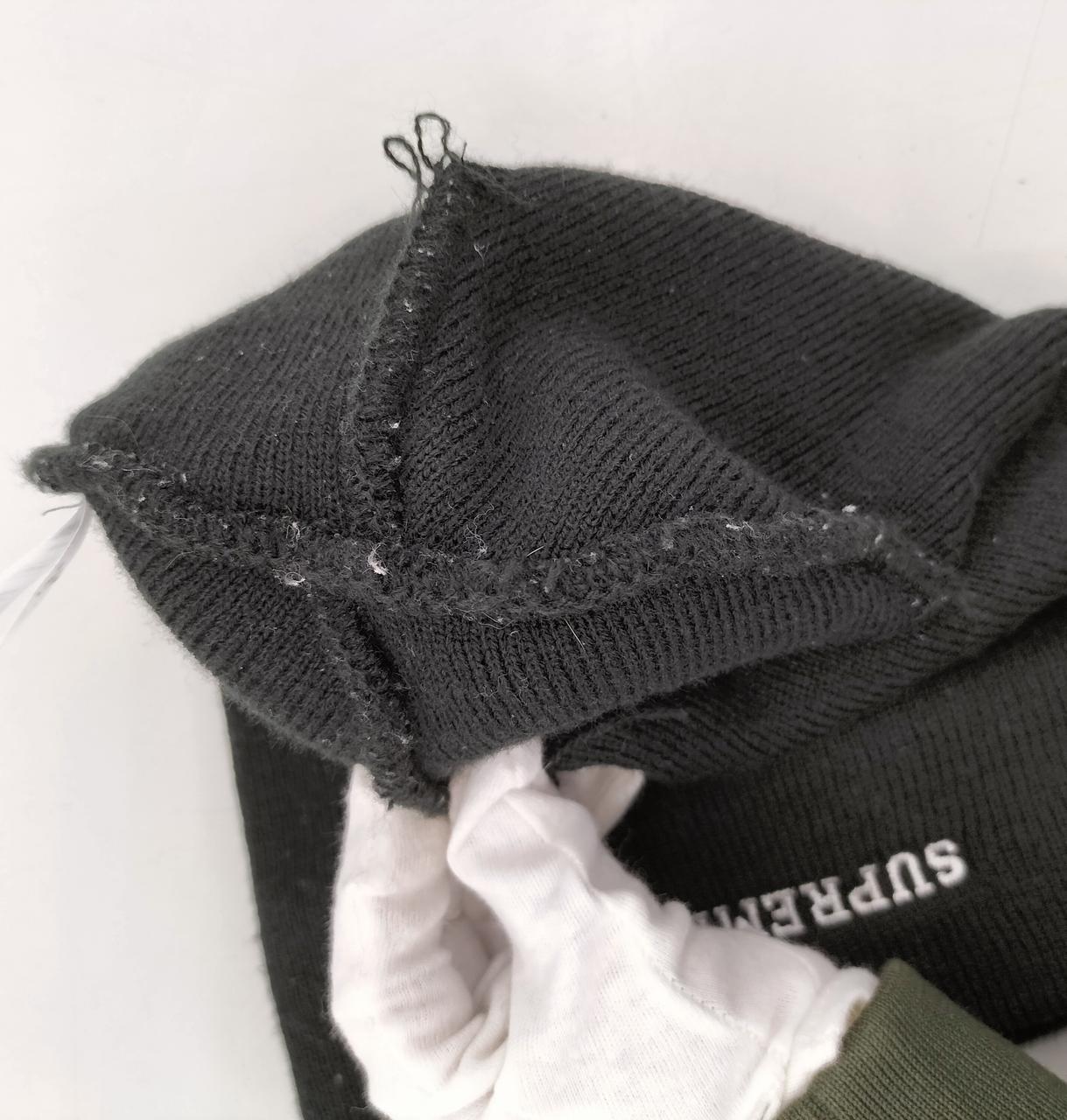 内側、毛羽立ち毛玉あり