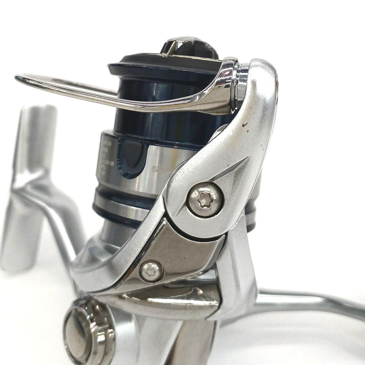 ローターに擦り傷がございます。